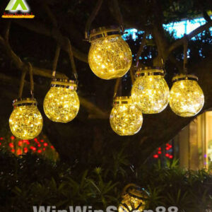 mua- lo-den-thuy-tinh-nang-luong-mat-troi-20-led-quan-4